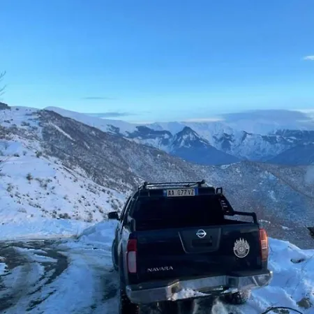Luxury tent Off Road Route *